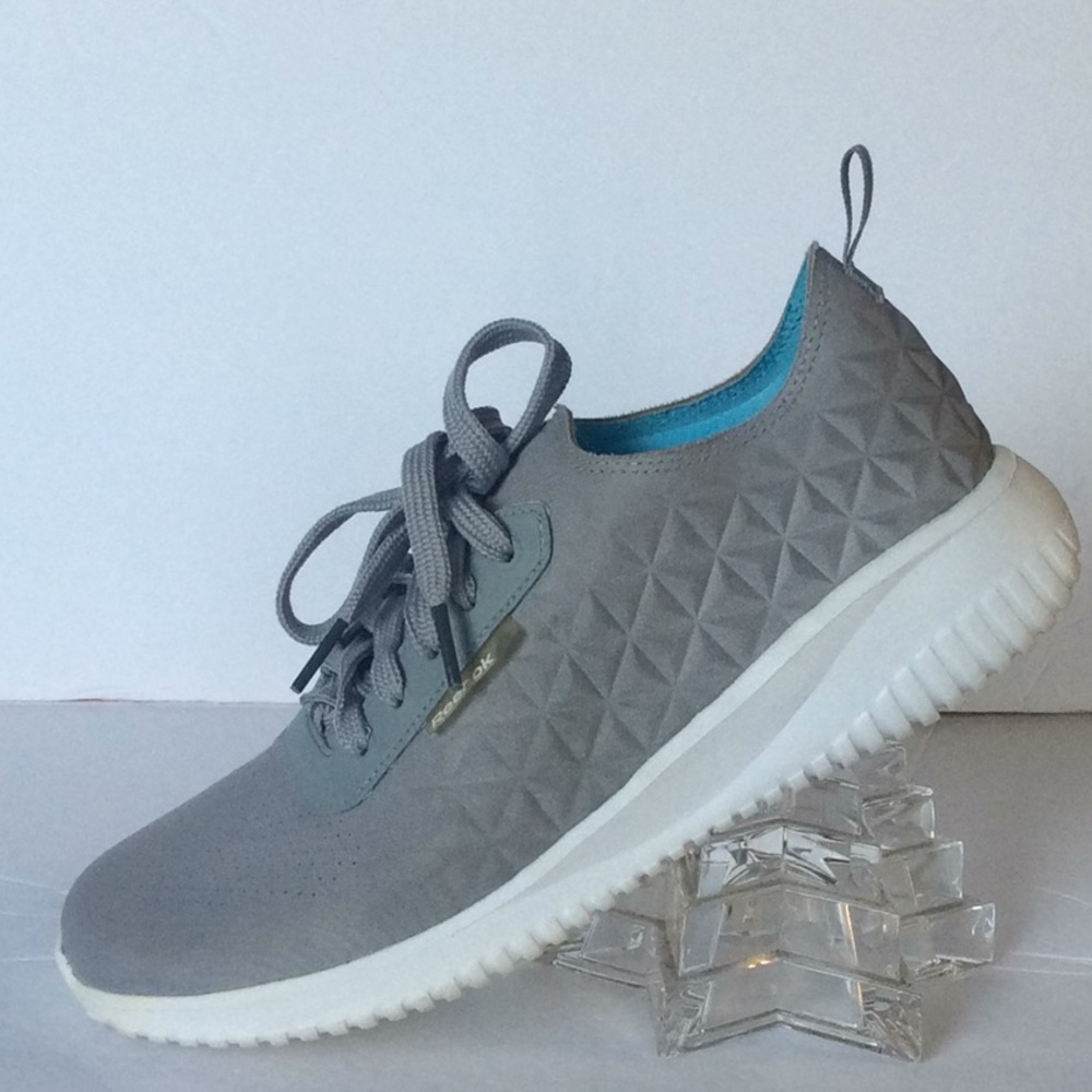Reebok shoes - Picture 1 of 10